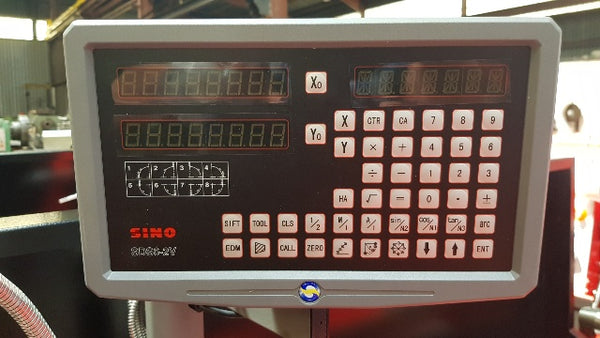 Torno Paralelo Baoji CS6266CX2000 con DRO y Husillo 105 m